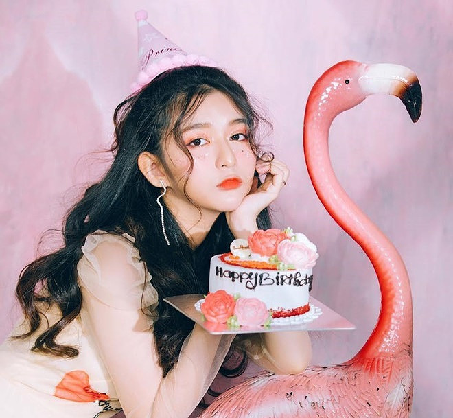 "Hot girl mắt to" Lê Ngọc Phương Quỳnh được dân mạng biết đến với nhan sắc trong sáng, ngọt ngào và kinh nghiệm diễn xuất từ năm 5 tuổi.