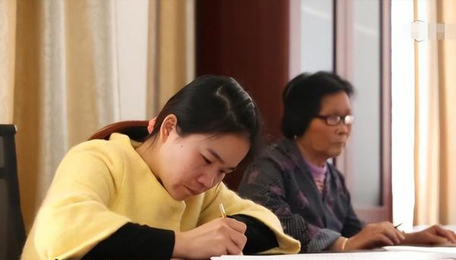 Cô gái đã quyết định dùng những cuộc hẹn hò qua mai mối để lừa dối kết hôn, nhằm giành lấy số tiền sính lễ. Trong vòng 5 năm, cô kết hôn với 8 người đàn ông khác nhau. Sau khi lừa tiền, Lừa tiền xong, Liang Liubo lập tức bỏ rơi đối phương và rời đi.