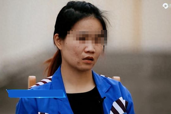 Sau cuộc hôn nhân thất bại, cô mất niềm tin vào tình yêu và chợt nảy ra ý tưởng: "Hôn nhân không thể mang lại hạnh phúc cho mình thì tại sao không lợi dụng nó để kiếm lợi?".