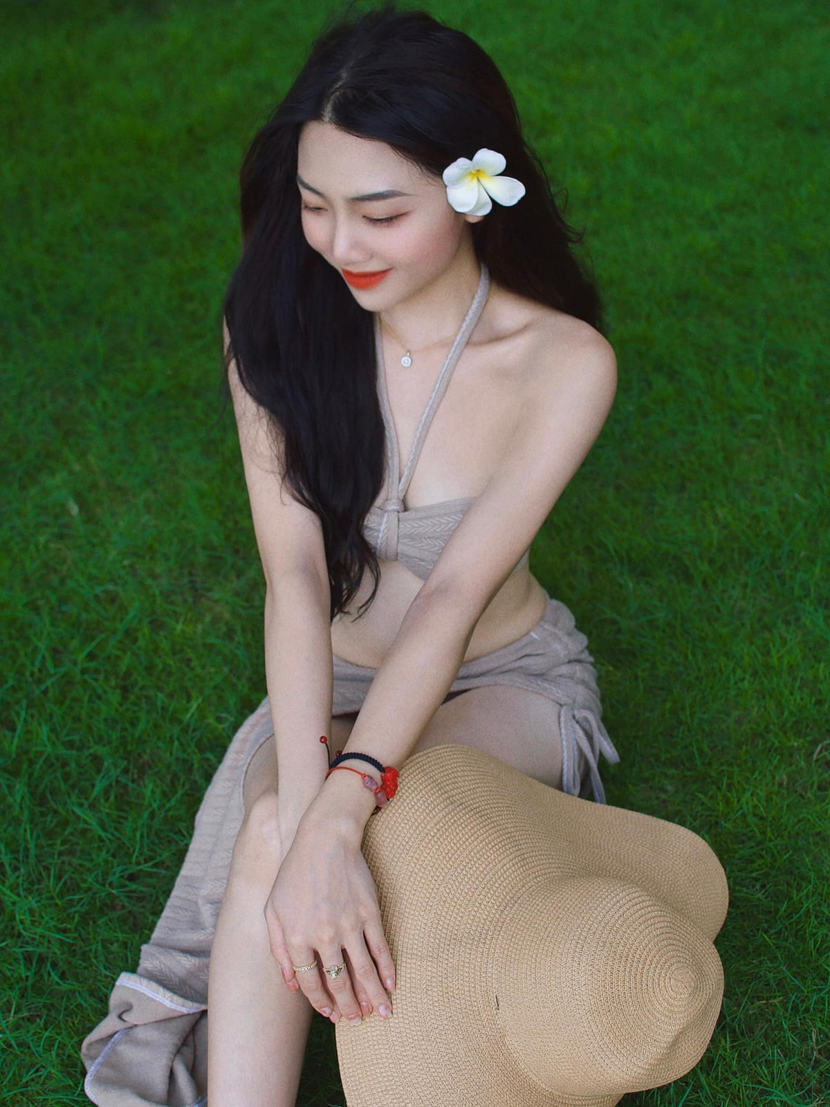 Tuy nhiên cho đến khi thường xuyên đóng chính trong series phim ngắn thì cô nàng mới được nhiều người biết đến.