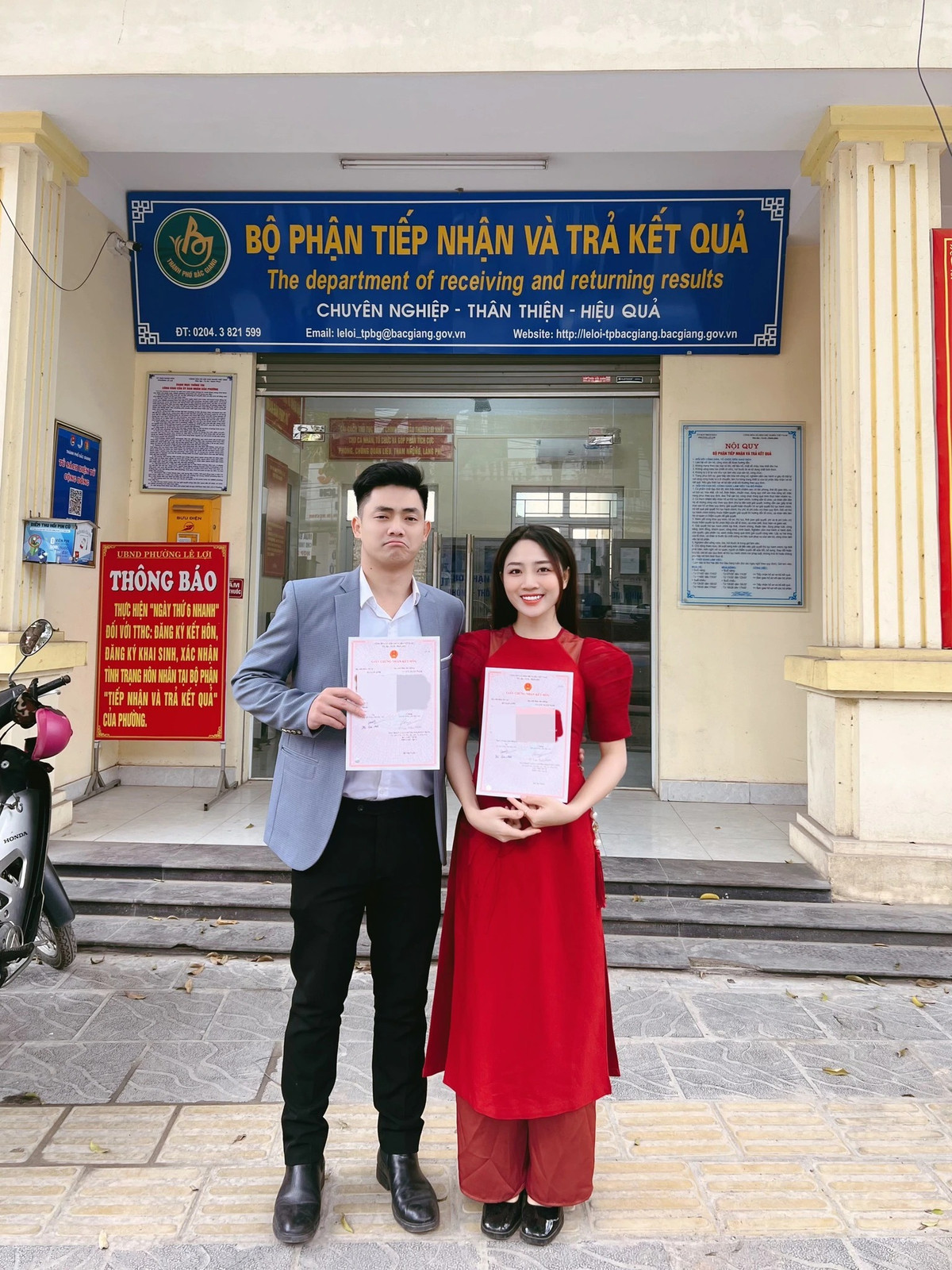 Chuyện tình của cặp đôi từ diễn xuất đến ngoài đời khiến nhiều fan rất ngưỡng mộ.