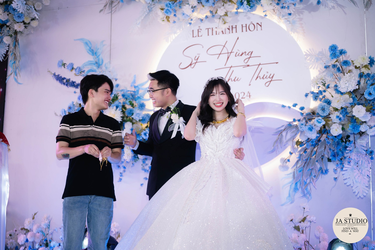 Netizen không ngừng xuýt xoa trước độ hào phóng của anh bạn thân: “Quả bạn thân đáng đồng tiền bát gạo”, “Tôi cũng mong có người bạn thân như thế”.