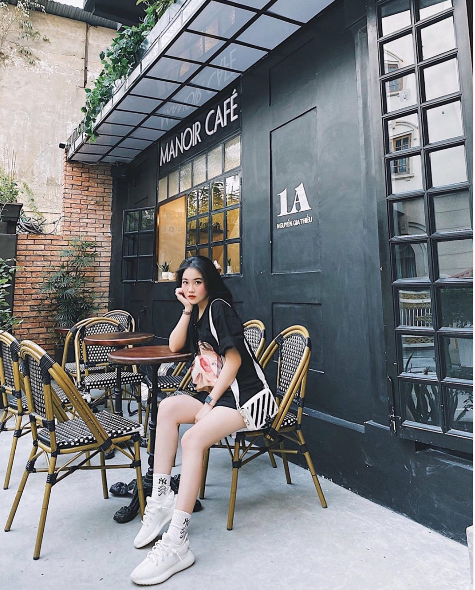 Hoàng Anh Ốc, bạn gái Đoàn Văn Hậu cũng thả thính cực mạnh trên trang cá nhân.