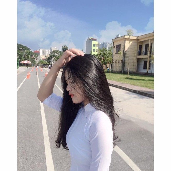 Được biết, hiện tại Minh Ngọc đã có bạn trai, tình yêu tuổi 17 là mối tình đẹp và đáng nhớ nhất trong tuổi thanh xuân đối với nữ sinh này.