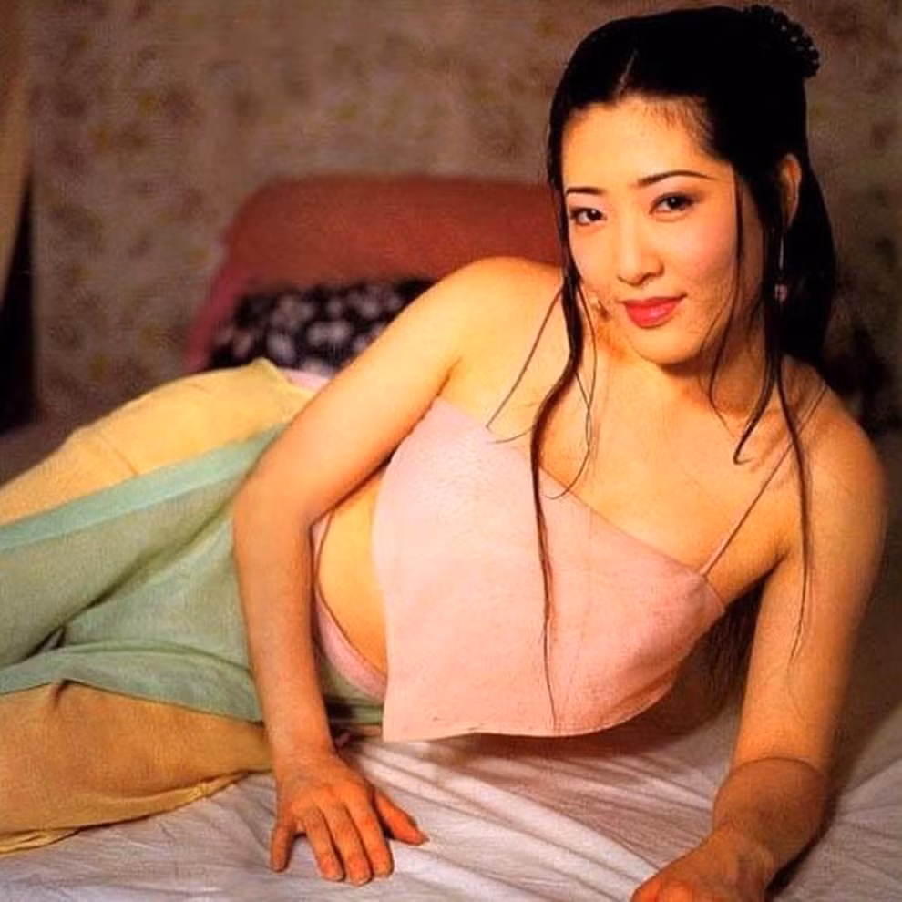 Sau vai diễn Phan Kim Liên, Dương Tư Mẫn được mời tham gia bộ phim Thiên sứ ma quỷ, Chuyên gia tán gái... Dù vẫn được đánh giá khá tốt nhưng không có vai nào vượt qua được hình ảnh nàng Phan Kim Liên táo bạo trước đó của cô.