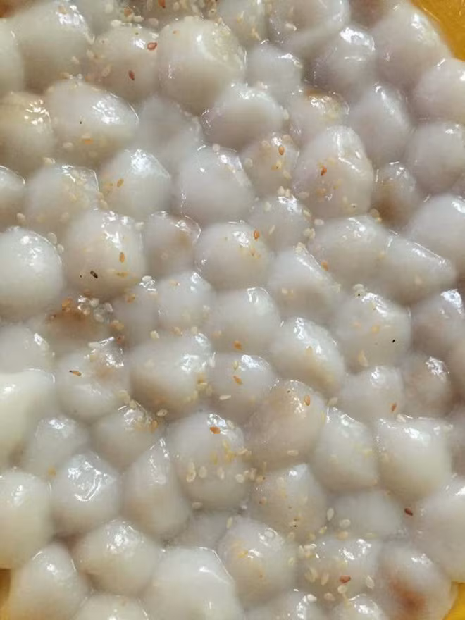 Những chiếc bánh này hơi "đoàn kết" một chút thôi mà.