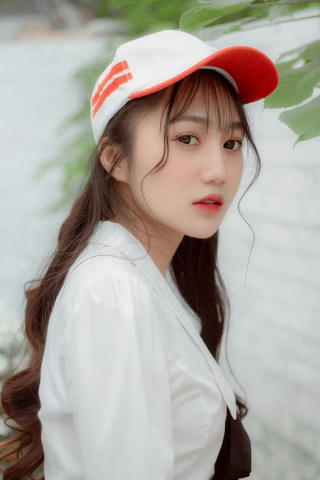 Quan niệm sống của Mỹ Hồng là, nhân khi còn trẻ hãy cứ làm những gì mình đam mê, miễn sao không ảnh hưởng đến mọi người xung quanh. (Ảnh: Hưng Nguyễn)