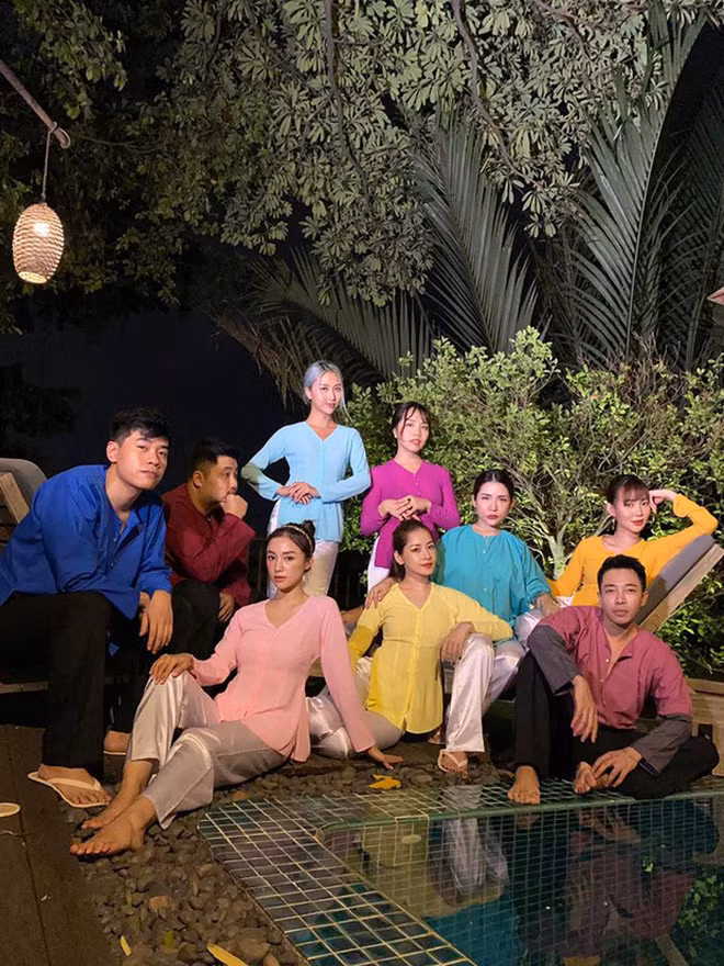 Họ đã có những bức ảnh chụp chung cực "lầy lội" với nhau khiến fan không nghĩ họ lại xảy ra chuyện như ngày hôm nay.