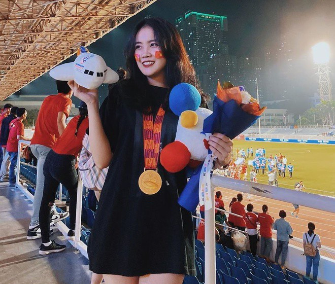 Trong trận chung kết giữa U22 Việt Nam và U22 Indonesia giành HCV SEA Games 30, Đoàn Văn Hậu đã có 2 bàn thắng khiến đội bạn không có cơ hội phản công.