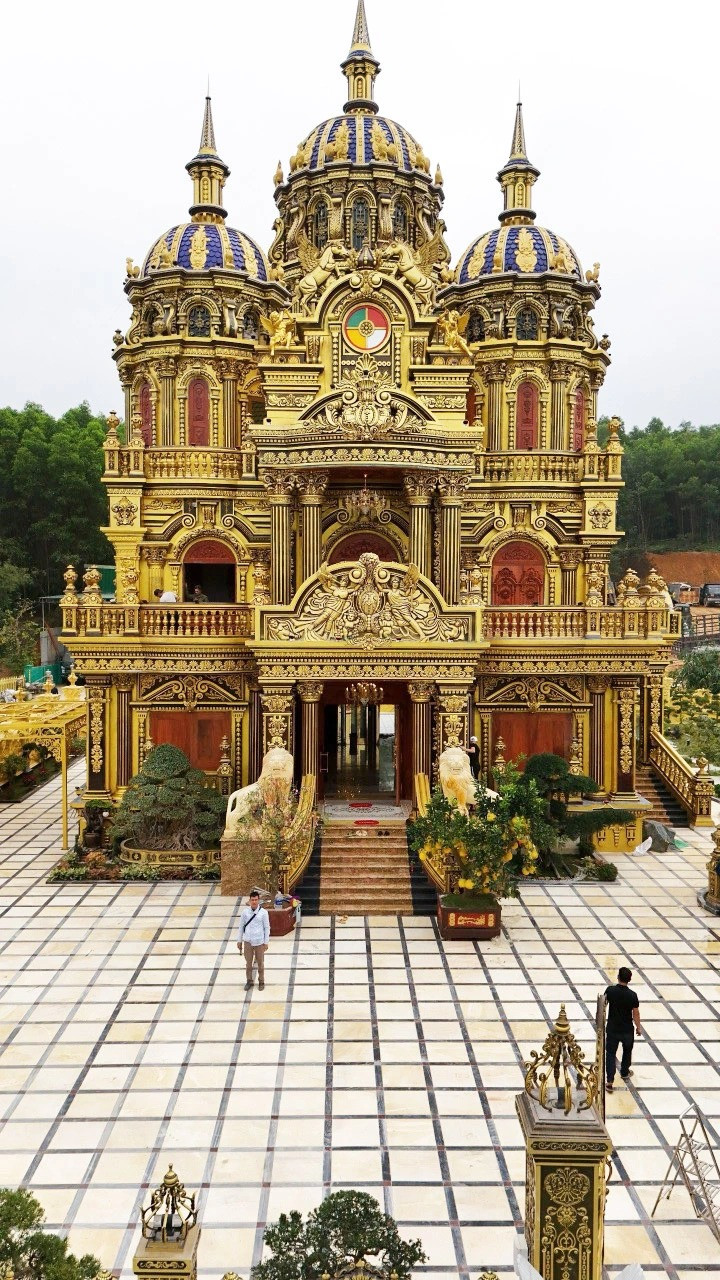 Lâu đài trăm tỷ của anh Thoan dự kiến hoàn thiện vào tháng 10/2024, khi đó cả gia đình sẽ chuyển về đây để sinh sống.