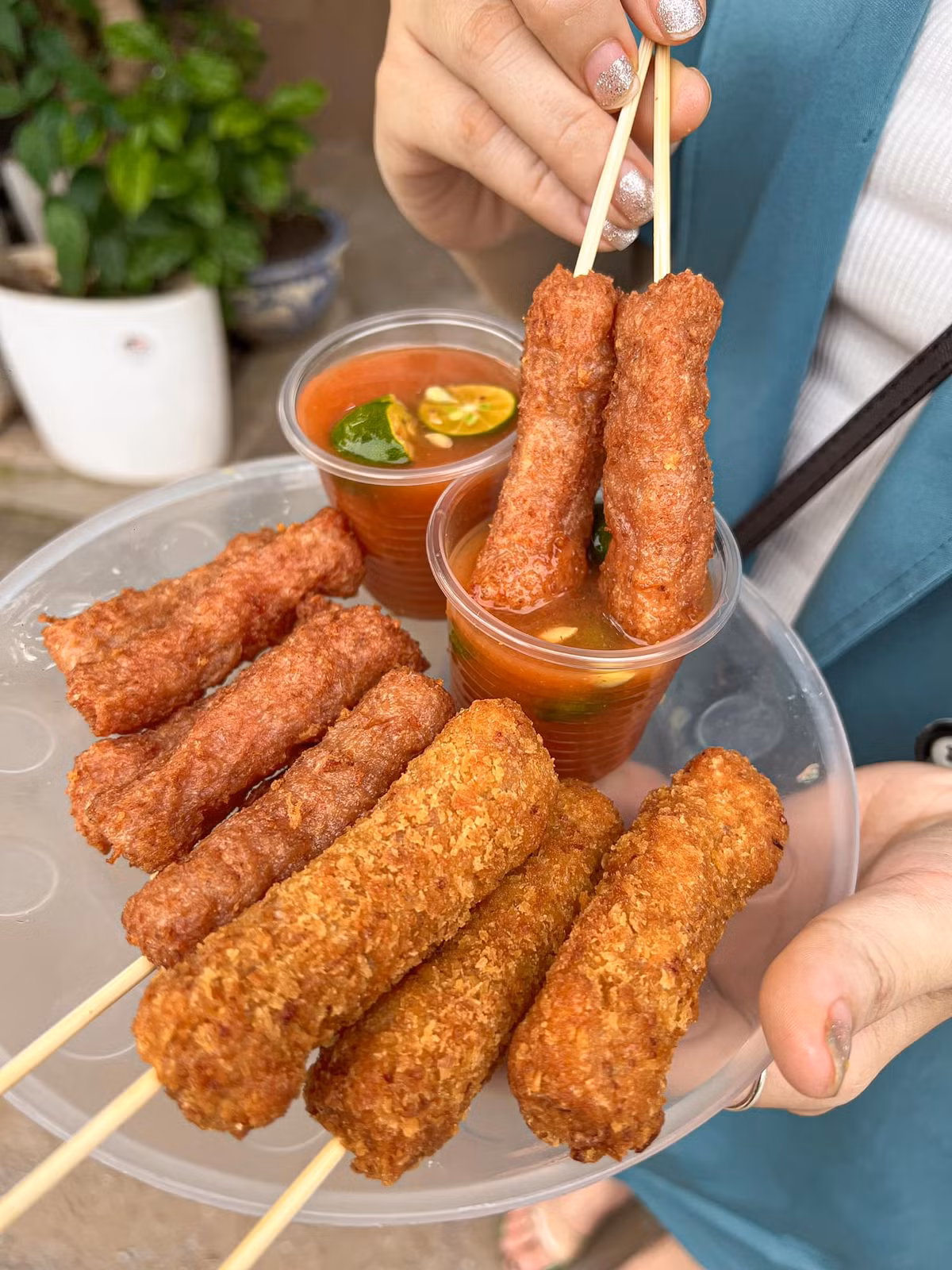 Ngoai ngo Tam Thuong, dau la quan nem chua ran “dinh cua chop“?-Hinh-2