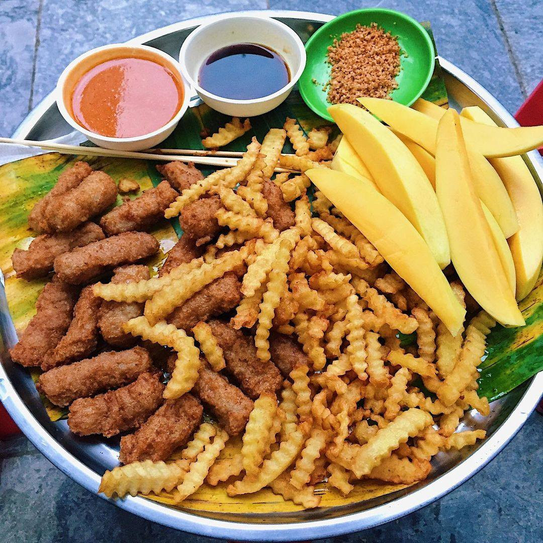 Ngoai ngo Tam Thuong, dau la quan nem chua ran “dinh cua chop“?