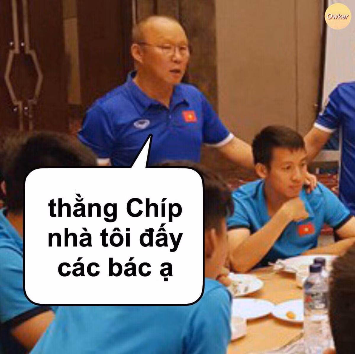 "Góp vui" một bàn thắng cho U22 Việt Nam, Hùng Dũng tiếp tục ăn mừng theo phong cách "ru con ngủ" học được từ Quế Ngọc Hải.