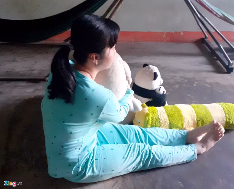 Hai cha con cung hiep dam co gai 20 tuoi: Xu phat the nao?