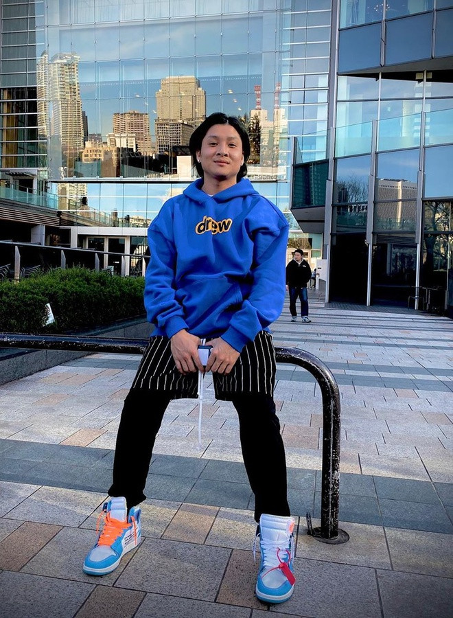 Sau khi chia tay Huy Trần, Thảo Nhi Lê từng dính tinh đồn hẹn hò với rapper Andree. Tuy nhiên, chia sẻ với Zing, đại diện của cô cho biết Thảo Nhi, Andree chỉ là bạn bè chơi chung một nhóm, không hề có chuyện tình cảm như lời đồn đại.