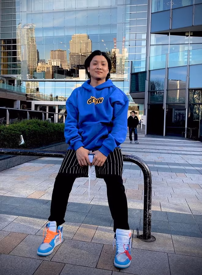 Sau khi chia tay Huy Trần, Thảo Nhi Lê từng dính tinh đồn hẹn hò với rapper Andree. Tuy nhiên, chia sẻ với Zing, đại diện của cô cho biết Thảo Nhi, Andree chỉ là bạn bè chơi chung một nhóm, không hề có chuyện tình cảm như lời đồn đại.