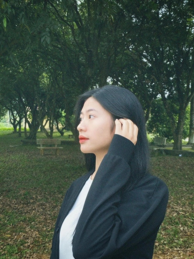 Cô gái trẻ khiến nhiều người ngưỡng mộ vì tài năng, nhan sắc của mình.