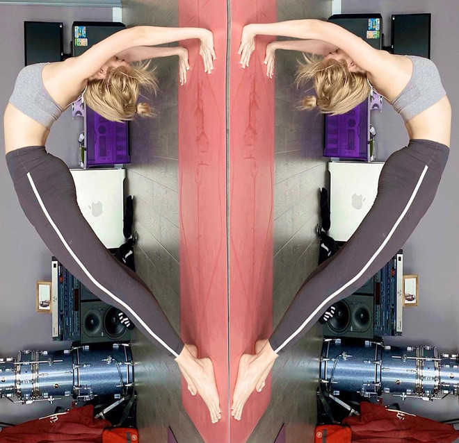 Ngoài chạy bộ trong công viên hay quanh khu vực mình sống, bạn có thể tăng độ khó bằng cách chạy bộ lên cầu thang, chạy bộ trên máy tập hoặc chạy bộ nâng chân cao tại chỗ... để tranh thủ tập luyện ở mọi lúc mọi nơi.