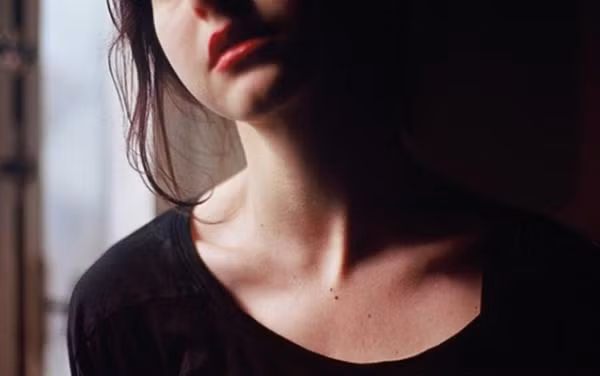 Mẹ khóc lóc rồi ngất xỉu khi gặp bạn trai tôi lần đầu tiên... Me khoc loc roi ngat xiu khi gap ban trai toi lan dau tien...