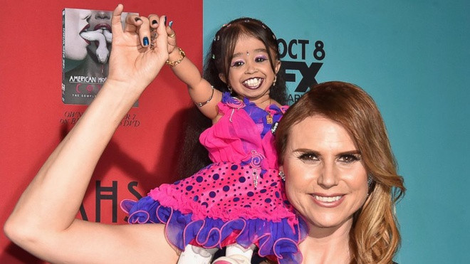 Jyoti đã tỏa sáng bằng chính sự khác biệt của mình. Sau khi nổi tiếng, được công chúng thế giới biết đến, cô tích cực tham gia vào các chương trình truyền hình, game show hay các dự án truyền động lực. Nụ cười tươi luôn nở trên môi khiến những người theo dõi cảm nhận được năng lượng tích cực của cô gái bé nhỏ.