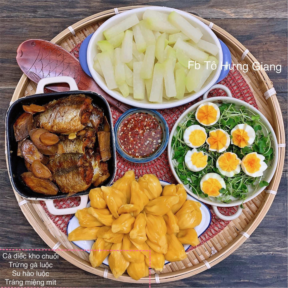 Mâm cơm đơn giản nhưng cực ngon miệng