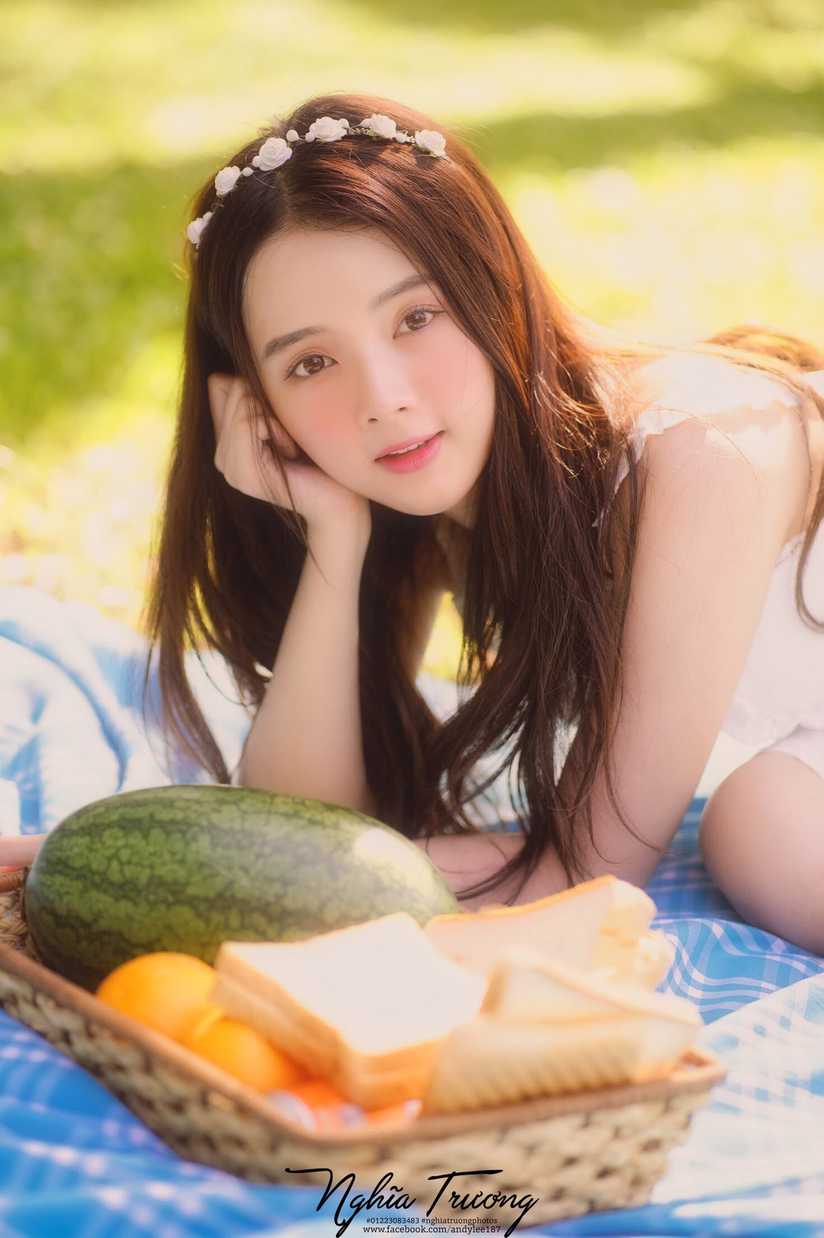 Mặc dù tự kiếm ra tiền nhưng "hot girl ảnh thẻ" cho hay cô không có thói quen tiêu tiền phung phí, vô ích mà sống có kế hoạch, mục tiêu rõ ràng vì trong tương lai còn có rất nhiều dự định.