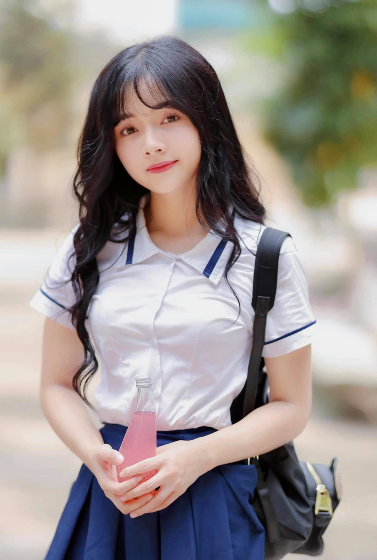 Cái giá của sự nổi tiếng là Lan Hương thường bị cộng đồng mạng chê bai, thậm chí là chửi bới khiến cô cảm thấy vô cùng áp lực.