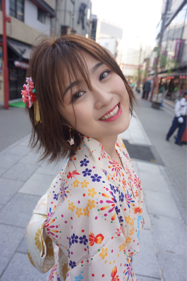 Ngoài ra, gái xinh còn có chế độ ăn uống khoa học, hợp lý theo chuẩn quy tắc ăn kiêng để đảm bảo đủ dinh dưỡng mà vẫn không béo lên.