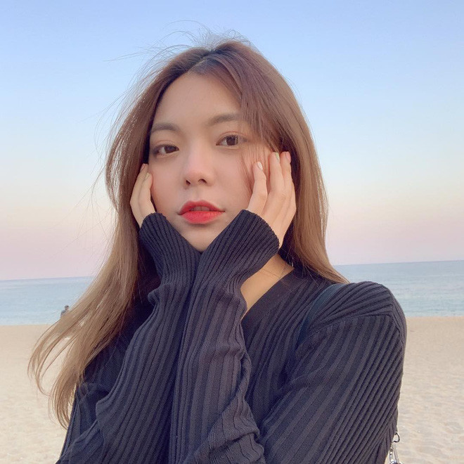 Trong 1 lần livestream, Yang Seungjin tiết lộ thu nhập mỗi tháng của mình xấp xỉ 100 triệu/tháng.