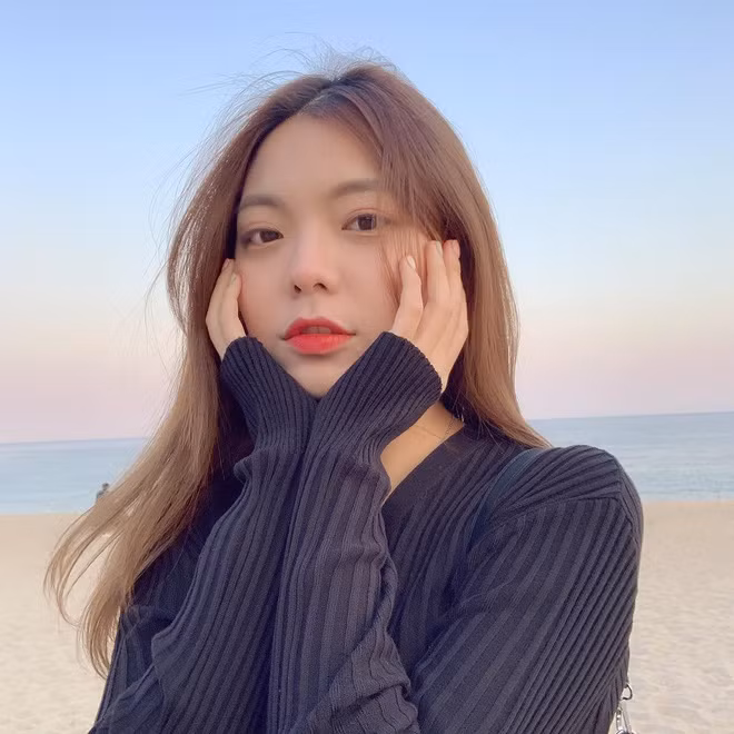 Trong 1 lần livestream, Yang Seungjin tiết lộ thu nhập mỗi tháng của mình xấp xỉ 100 triệu/tháng.