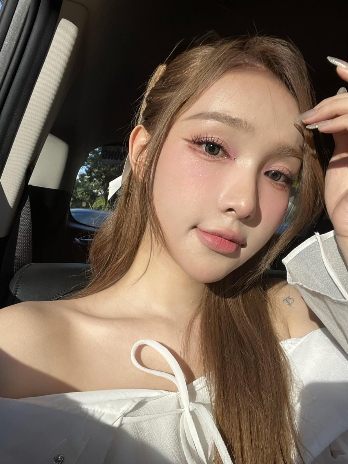 Cô nàng có mối quan hệ thân thiết với rất nhiều người nổi tiếng trong giới người mẫu.