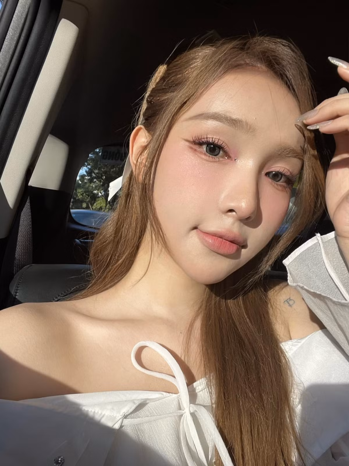 Cô nàng có mối quan hệ thân thiết với rất nhiều người nổi tiếng trong giới người mẫu.