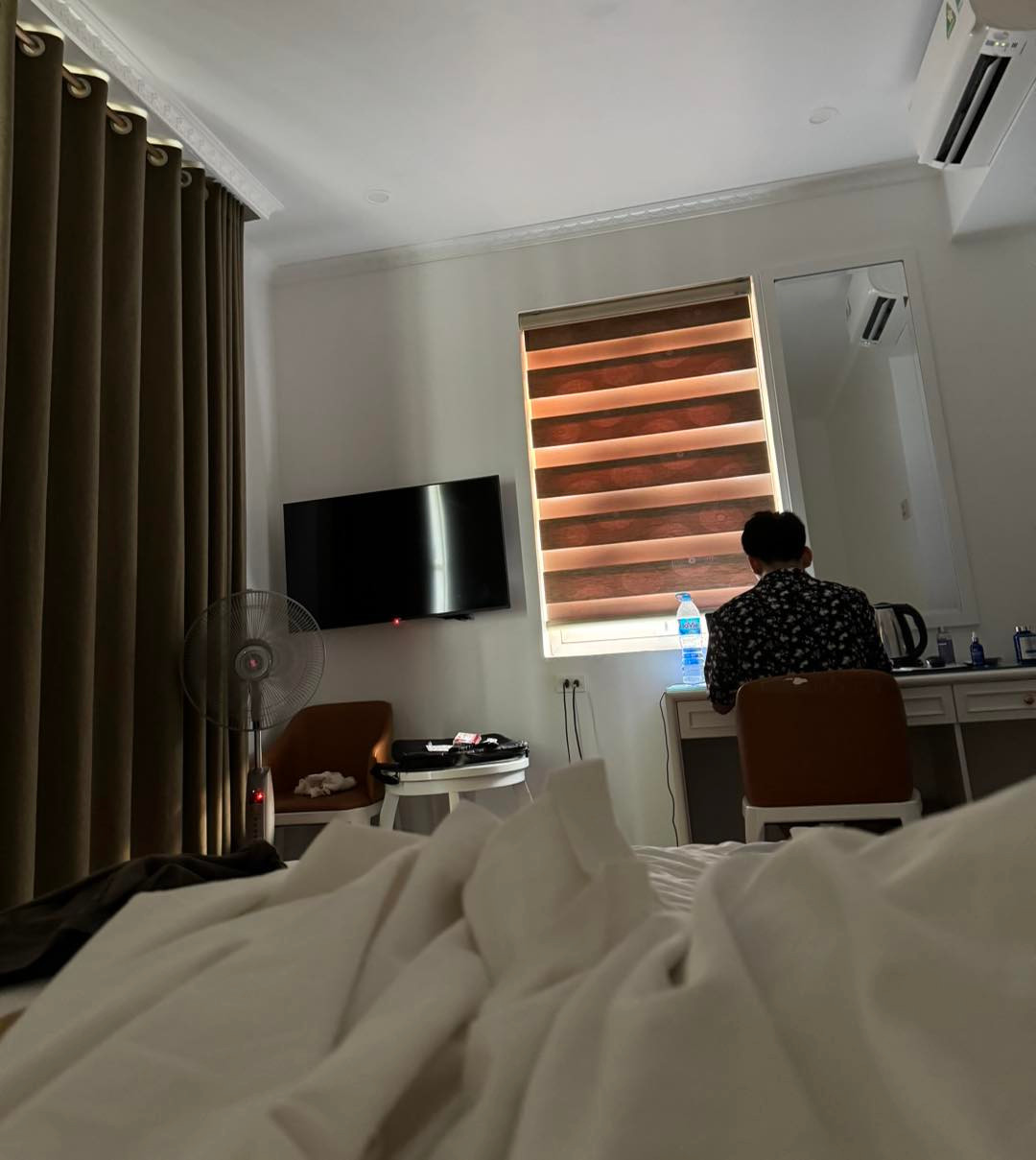 Có những công việc với tính chất đặc thù, dù được nghỉ nhưng vẫn phải xử lý để đảm bảo tiến độ.