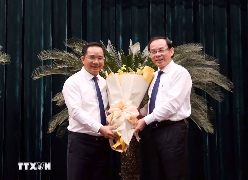 Ong Nguyen Van Duoc giu chuc Chu tich UBND Thanh pho Ho Chi Minh