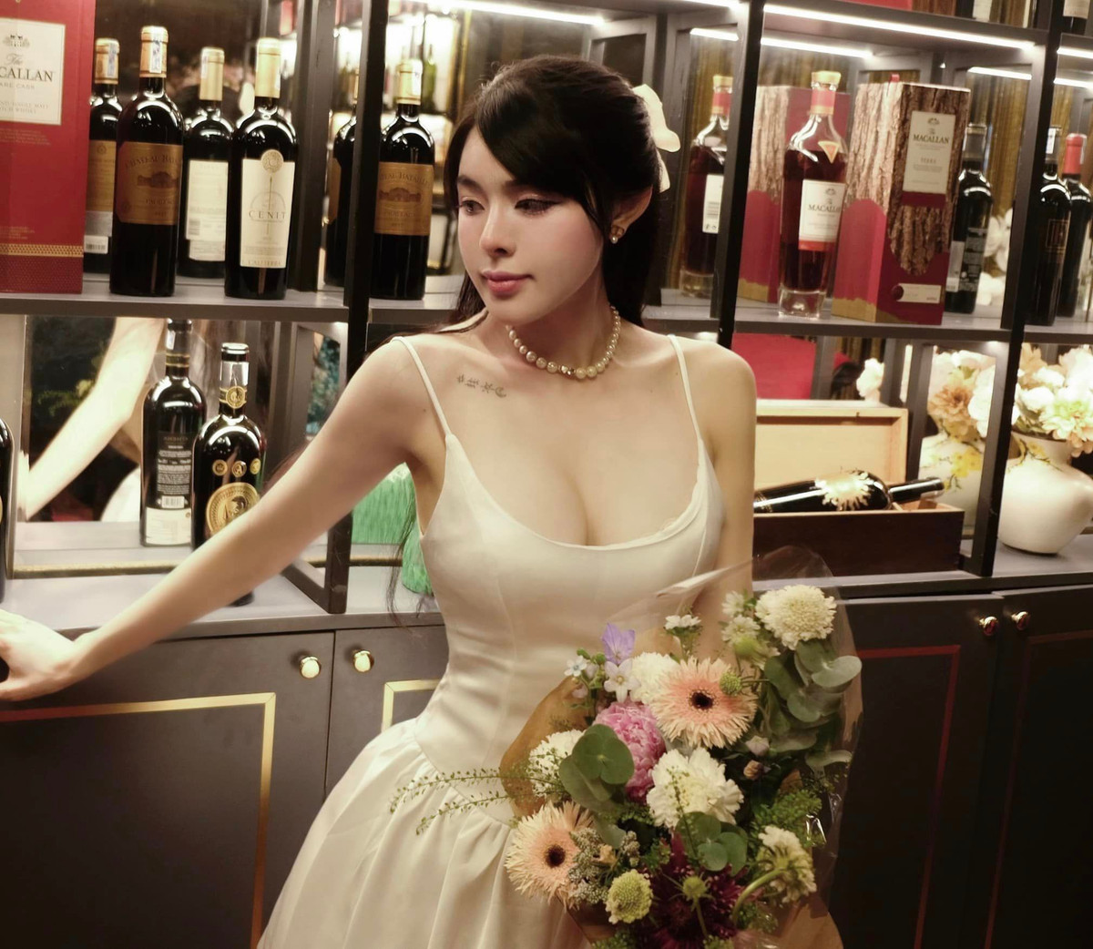 Tuy nhiên cặp đôi chưa từng lên tiếng thừa nhận về chuyện tình cảm này.