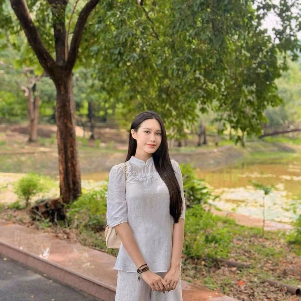 Thời điểm lên bàn đẻ, cân nặng của Hải My rơi vào khoảng 59kg. Tuy nhiên sau một tháng ở cữ, người đẹp sinh năm 2001 đã nhanh chóng giảm được 9kg.