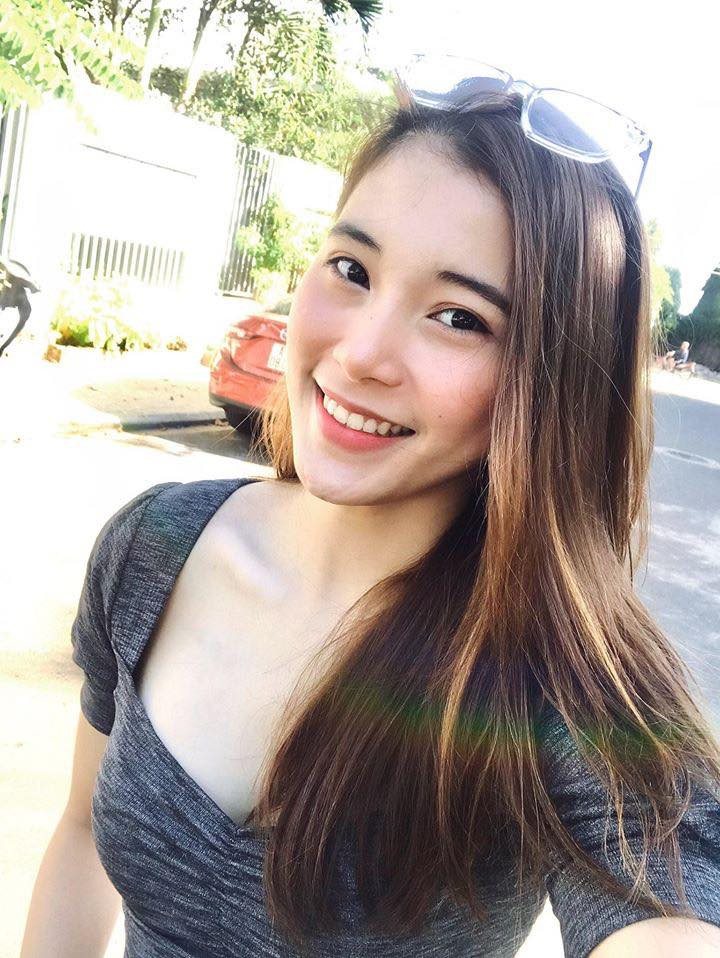 Đặng Thu Huyền sở hữu nhan sắc xinh như hot girl, cô cũng thường xuyên đăng tải ảnh "sống ảo" trên mạng xã hội.