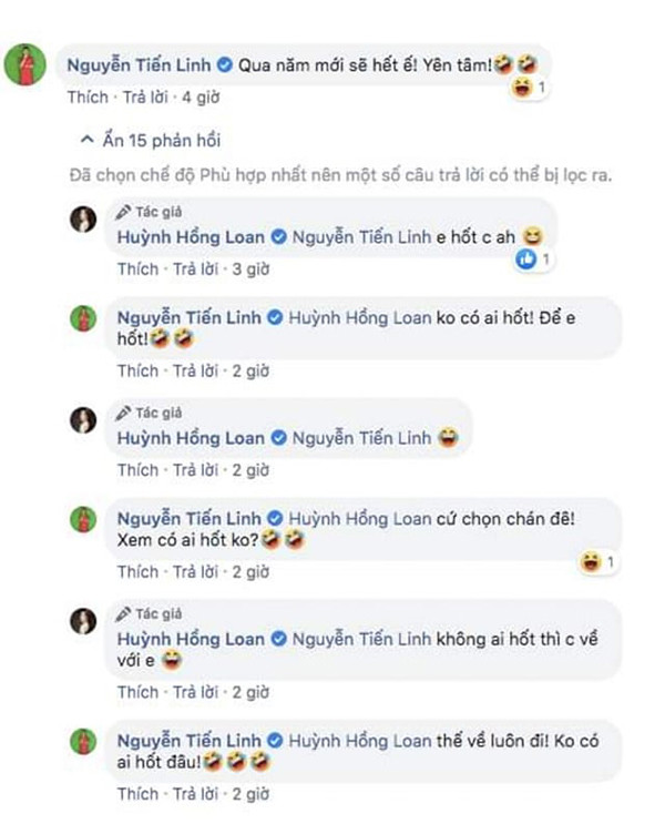 Trên trang cá nhân của Huỳnh Hồng Loan, có thể dễ dàng bắt gặp những bình luận của tiền đạo Tiến Linh. Nam cầu thủ liên tục khen ngợi và trêu đùa, sẵn sàng "hốt" để giúp nữ diễn viên "thoát ế".