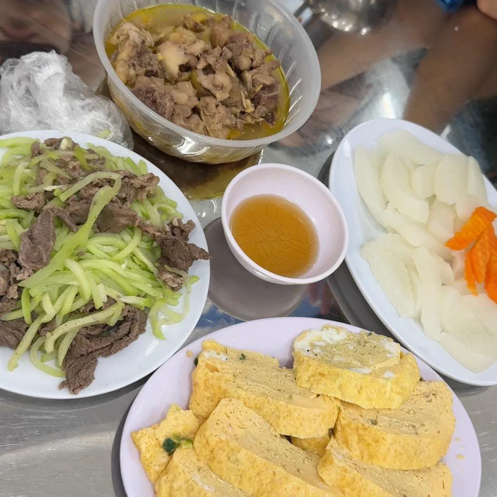 Hiện bài đăng của cô sinh viên nhận được rất nhiều lượt tương tác cũng như bình luận của netizen.