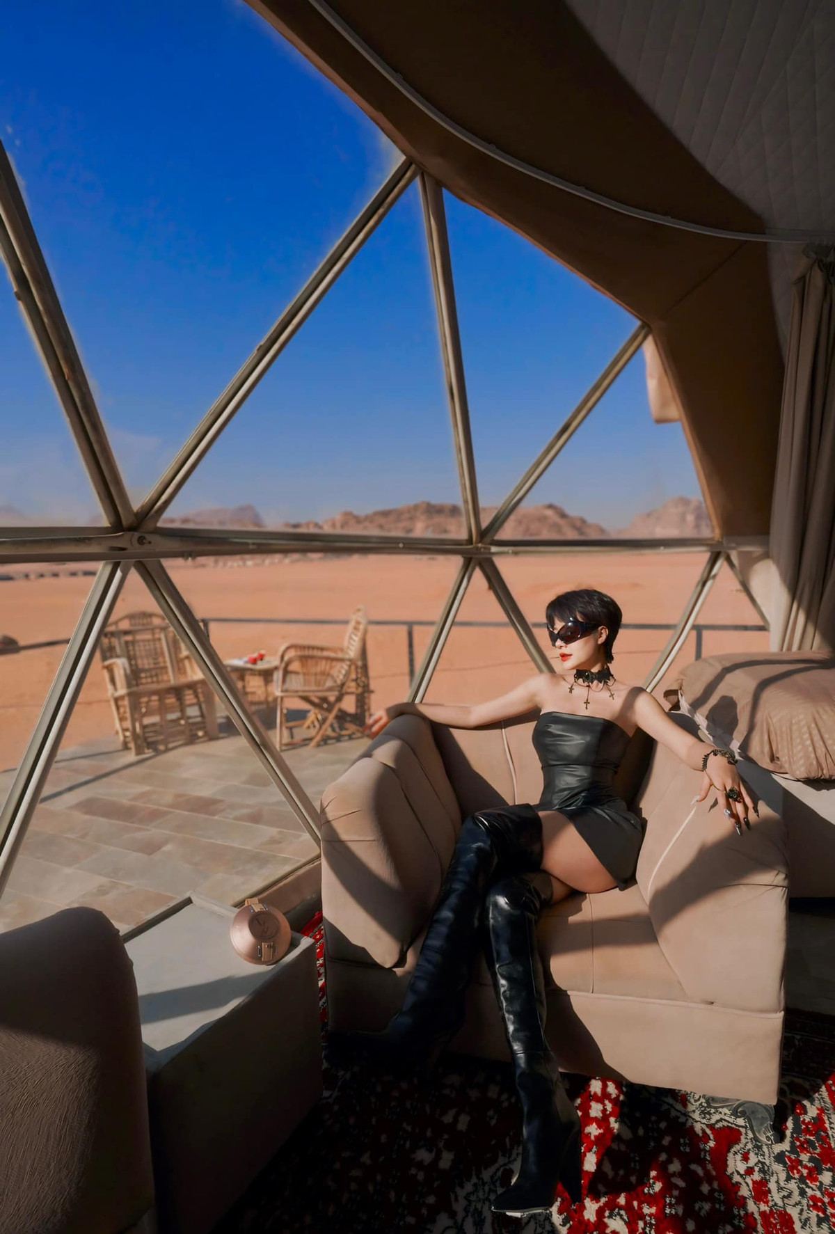 Chồng của Kim Ngọc là Trọng Tuyến, một chuyên gia làm tóc khá nổi tiếng ở Hà Nội. Cả hai thường xuyên có những chuyến du lịch đến các quốc gia khác nhau trên thế giới.