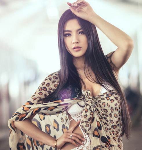 Ngày càng nhiều người biết đến Triệu Thiến, con đường diễn xuất vì thế cũng rộng mở hơn với cô nữ sinh công nghệ này.