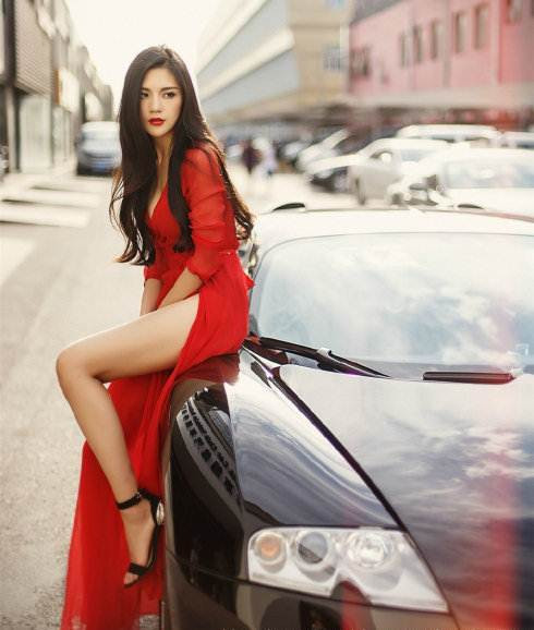 Xem thêm một số hình ảnh khác của nữ sinh chân dài tóc mây Triệu Thiến.