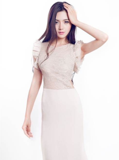 Sự nghiệp làm nghệ thuật của cô nàng hot girl được chắp cánh sau khi nhận được những giải thưởng danh giá trên.