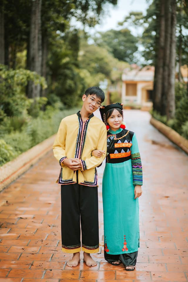 Lớp phó văn nghệ cho hay khi sản phẩm nhận nhiều bình luận tích cực, các thành viên trong lớp ai cũng vui mừng.