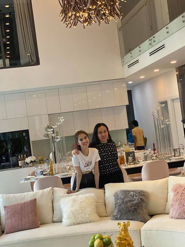 Phuong Chanel toi tham nha Ngoc Trinh, manh tay pho bay toan bo biet thu-Hinh-6
