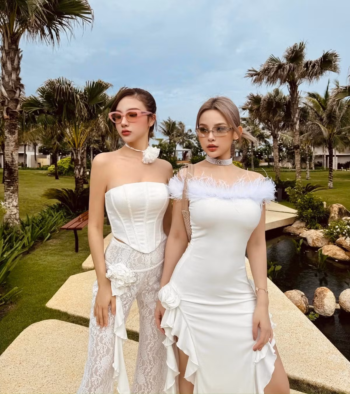 Cả nhóm thường xuyên cùng nhau đi du lịch.