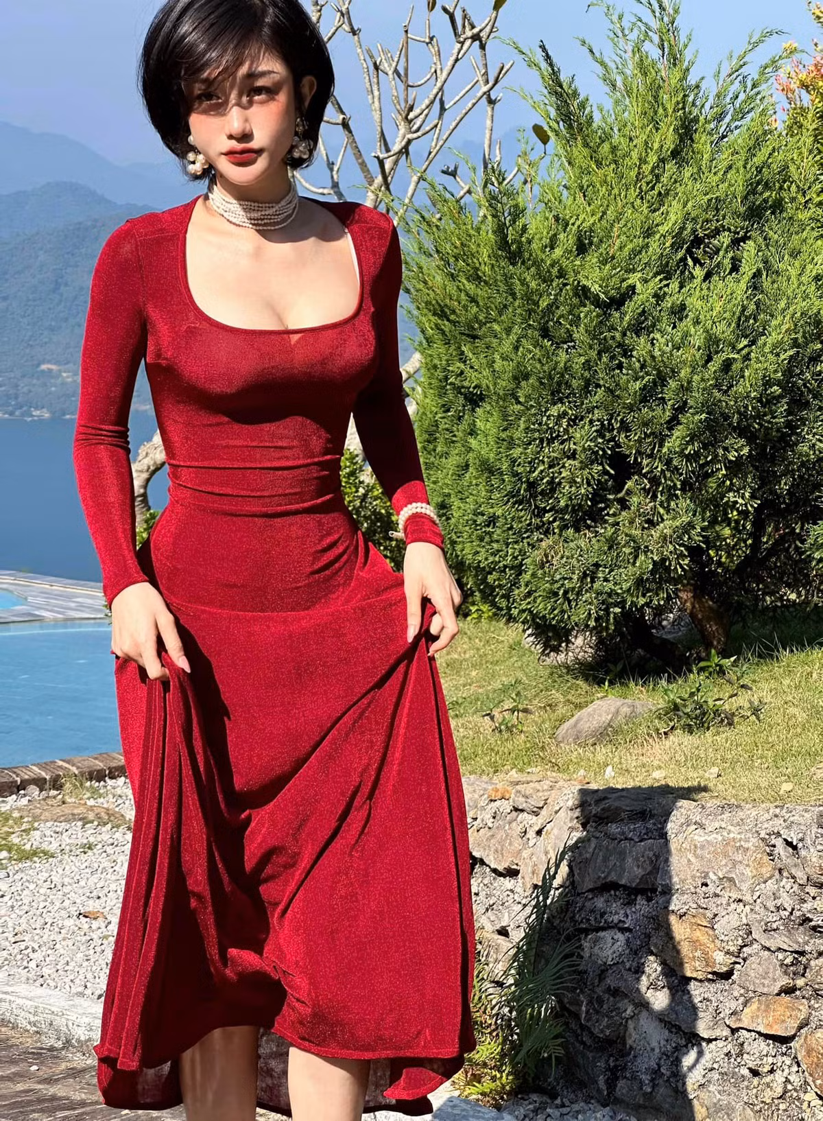 Trang cá nhận Facebook của Ngọc Bích hiện có hơn 80 nghìn người theo dõi, Instagram có 79,8 nghìn fan.