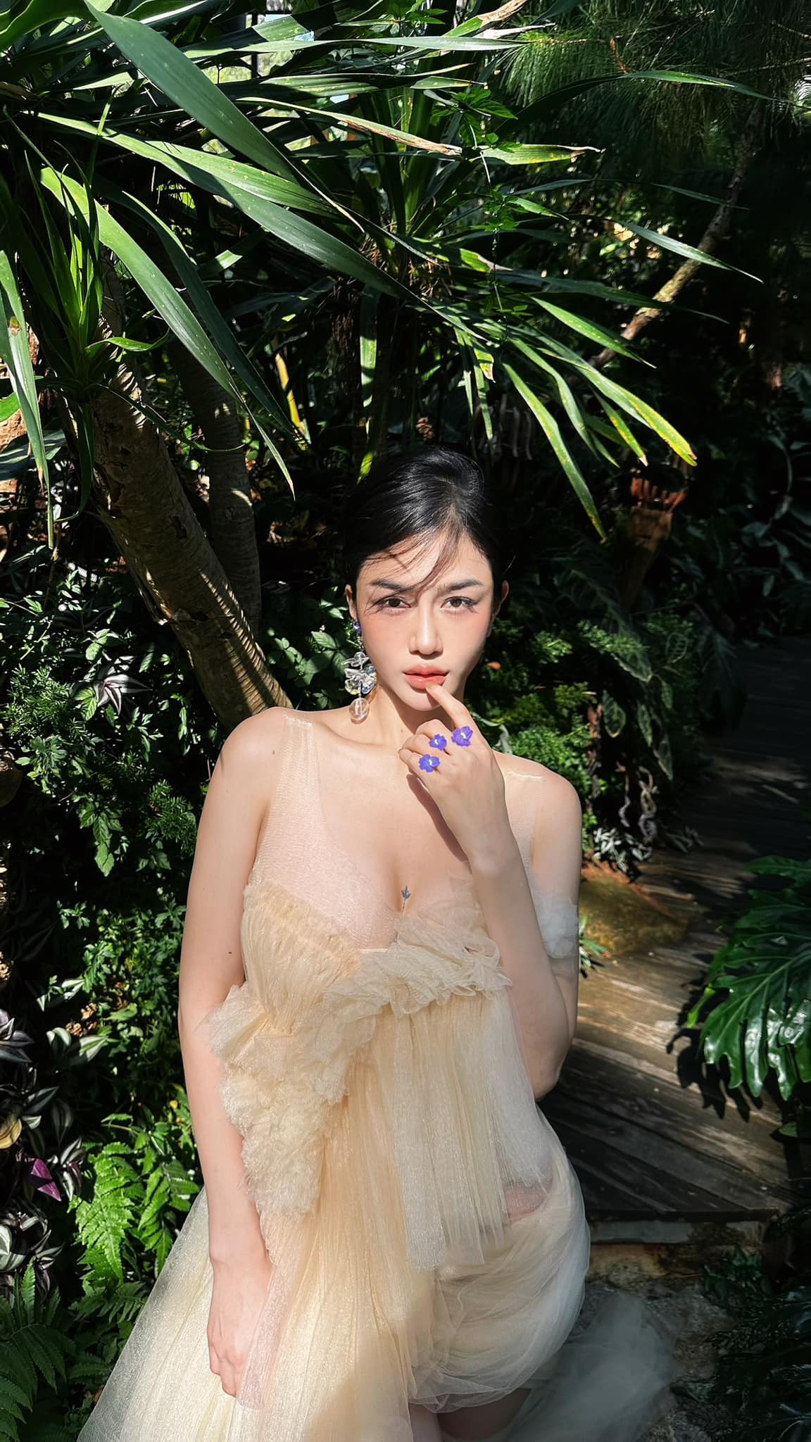 Do yêu cầu công việc nên Ngọc Bích rất chú trọng tới việc giữ gìn vóc dáng.