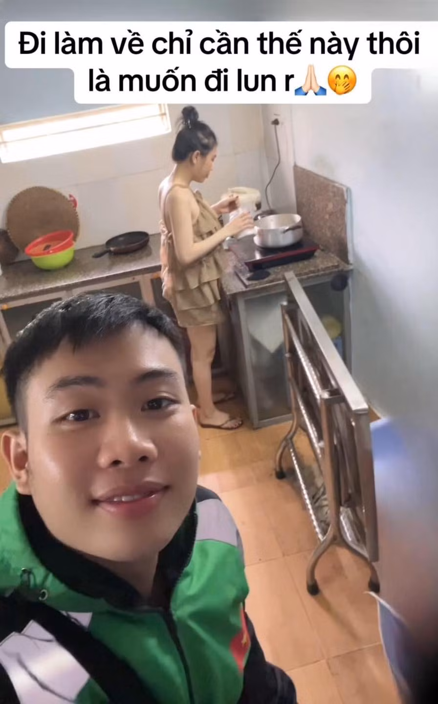 Ông chồng này ngậm ngùi: "Đi làm về chỉ cần thế này thôi là muốn đi luôn rồi".