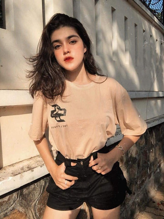 Trong tương lai, hot girl sinh năm 2001 hy vọng bản thân sẽ được thử sức ở các cuộc thi nhan sắc.